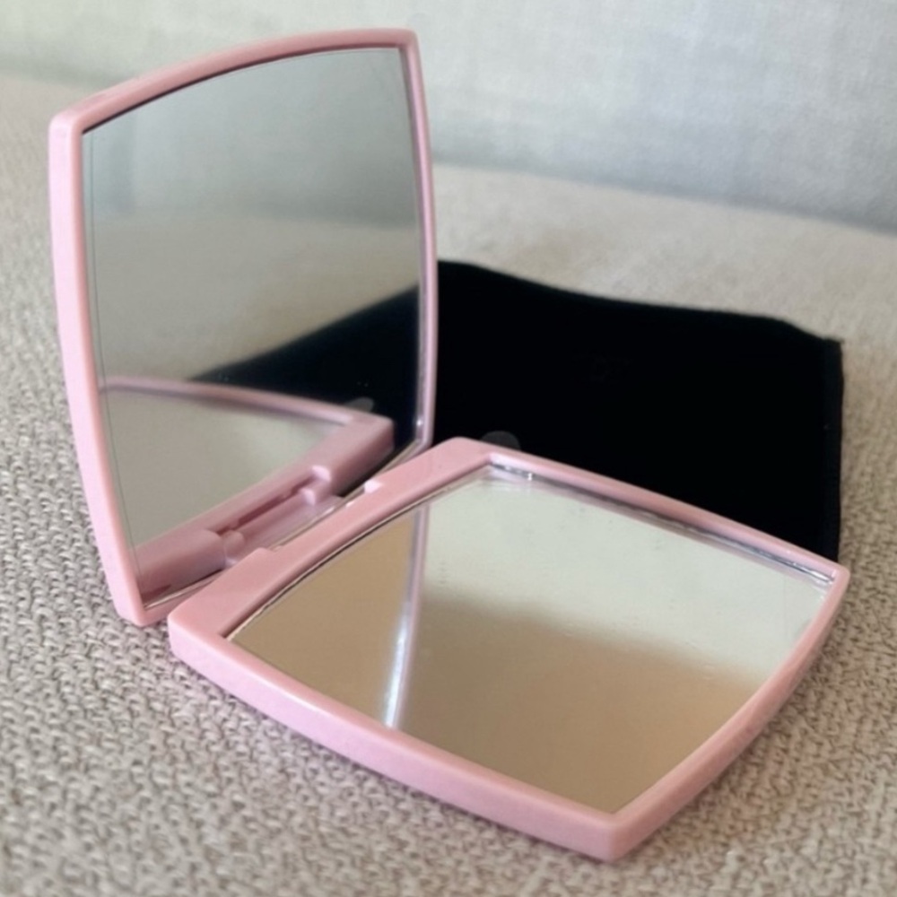 Chanel Pink Compact Mirror - Picture 4 of 6